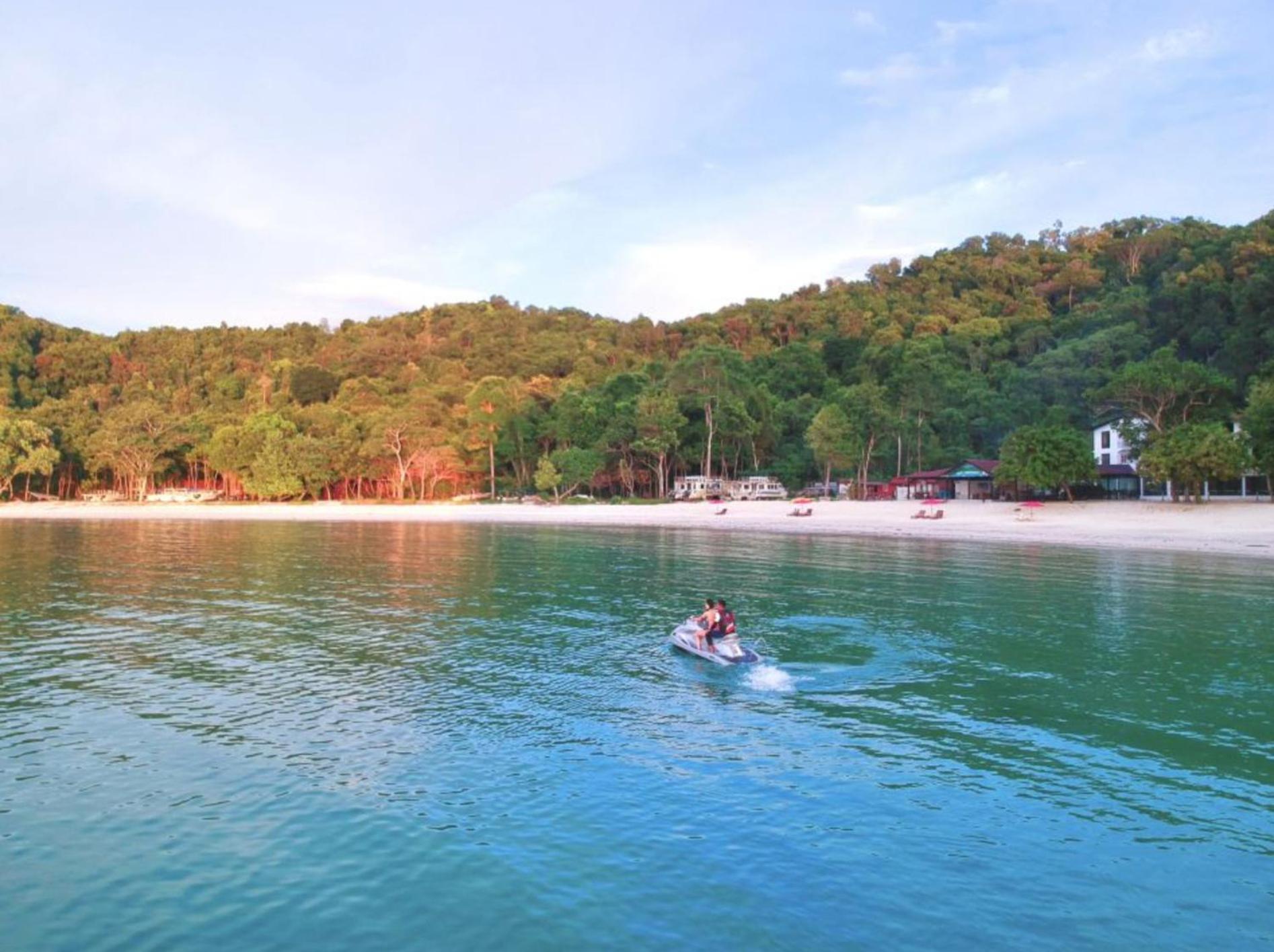 Dolphin Bay Island Resort Kota Belud Екстериор снимка
